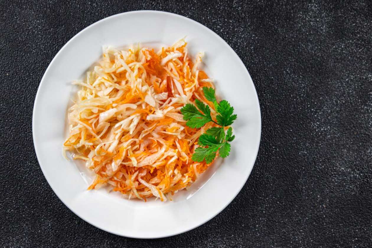 Salată de varză murată
