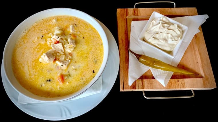 Ciorbă de pui a la grec