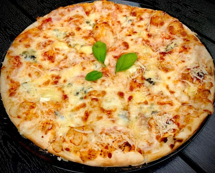 Pizza Quattro Formaggi